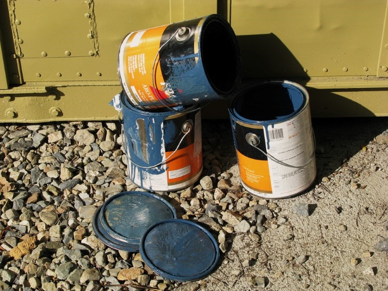 paint-cans