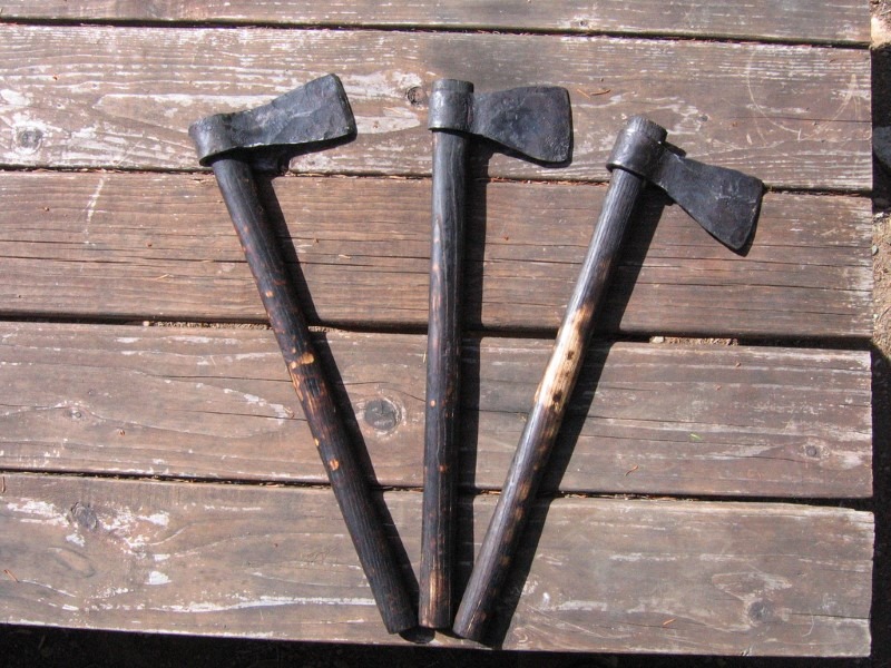 tomahawks